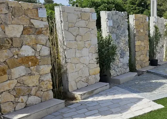 parement en pierre façade en pierre naturelle pavé en pierre pavage en pierre www.mineralstones.fr Nice Cannes Antibes Cagnes-sur-Mer
