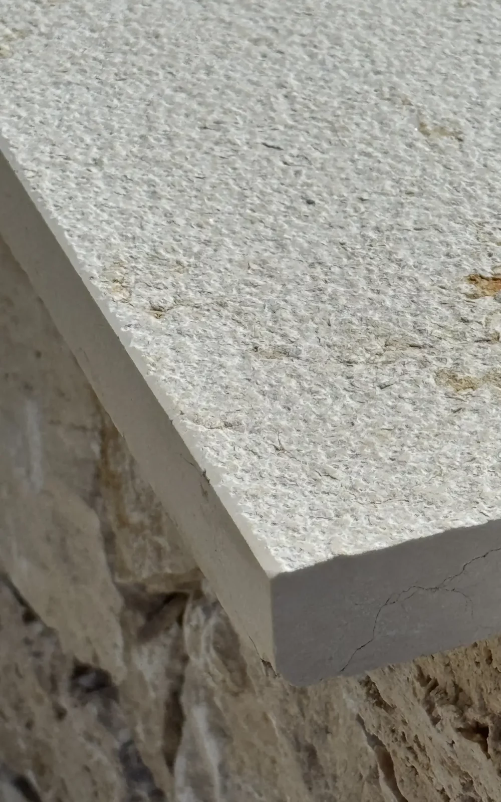 couvertine en pierre appui de fenetre seuil de porte www.mineralstones.fr Nice Cannes Antibes Cagnes-sur-Mer