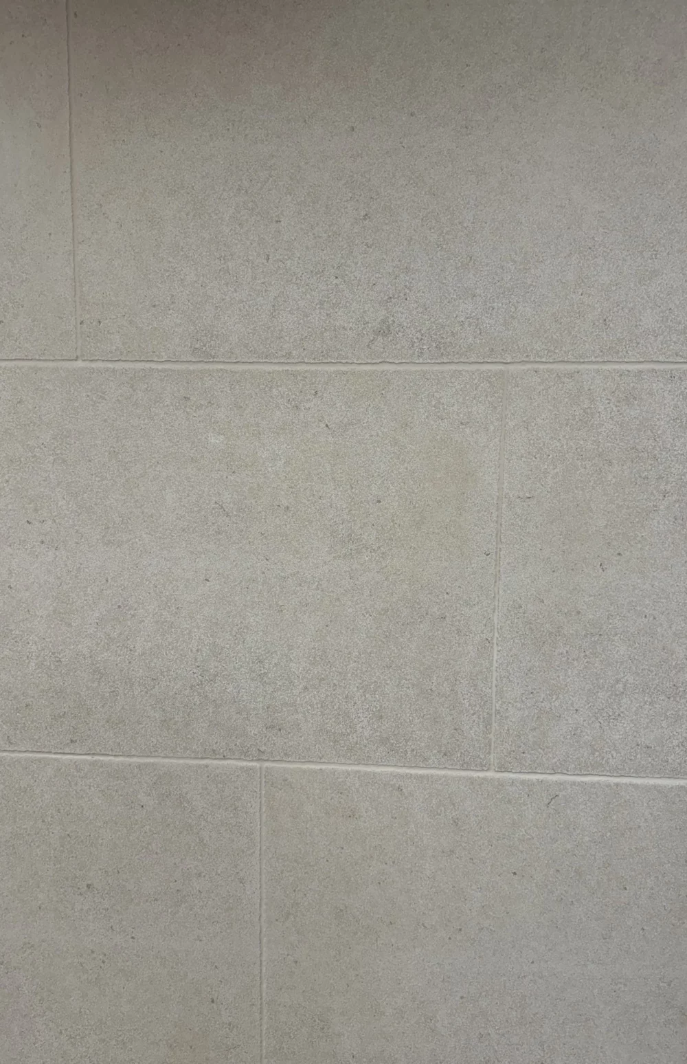 dallage en pierre gascogne beige dalle en pierre naturelle sol en pierre www.mineralstones.Fr Nice Cannes Antibes