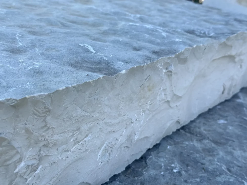 marche escalier maelia grise www.mineralstones.fr Nice Cannes Biot Cagnes-sur-Mer
