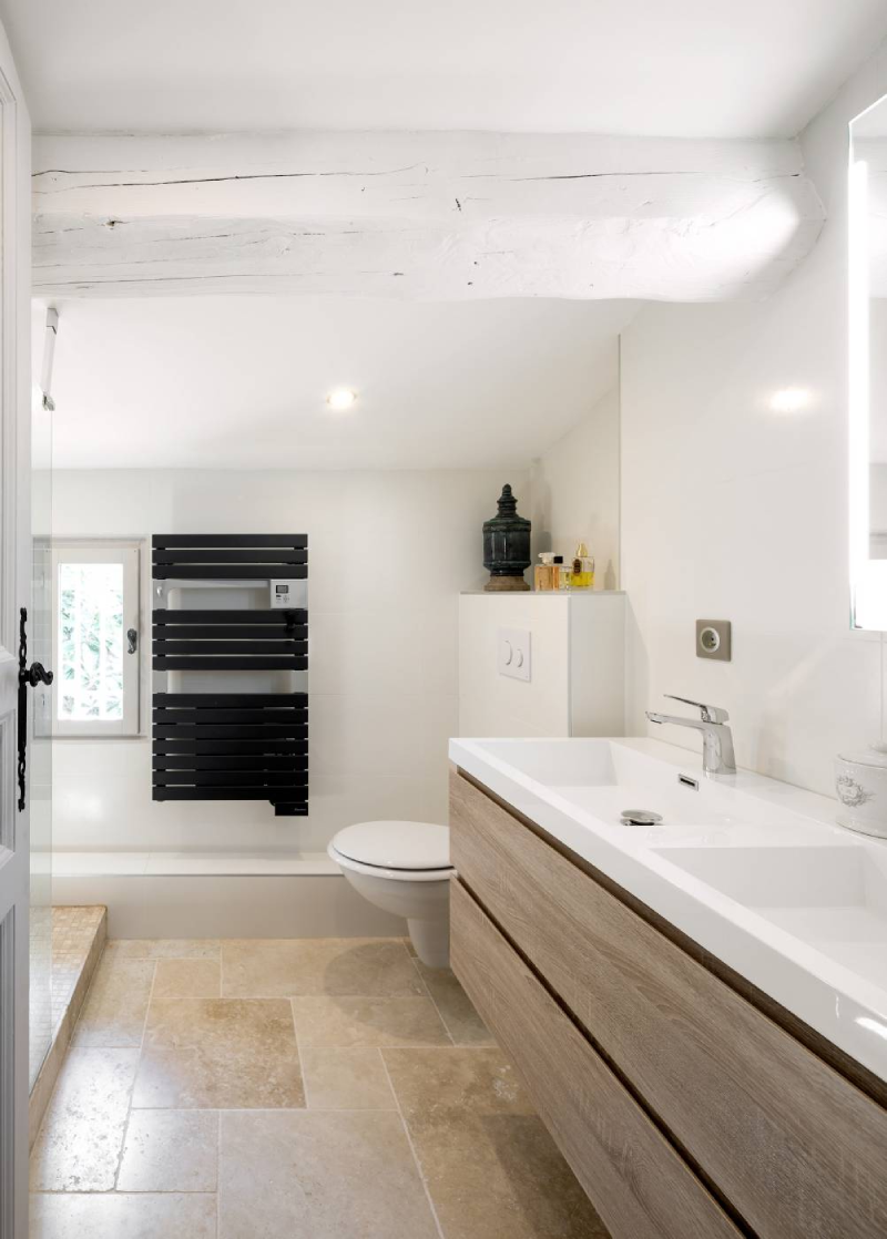 salle de bain Travertin www.mineralstones.fr Cannes Antibes Cagnes-sur-Mer Alpes-Maritimes 06 La pierre de travertin et son usage