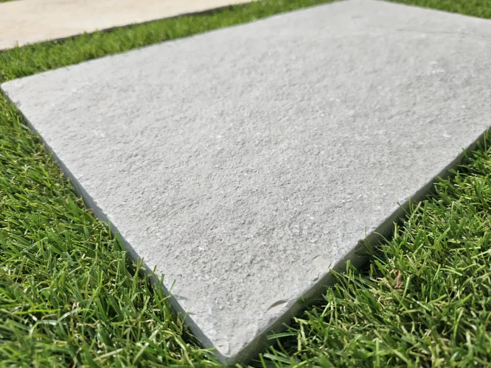 Pas Japonais Mandi grey 61 x 33 x 3cm Nice Cannes Antibes Cagnes-sur-Mer Vallauris Livraison en France sous 48 heures