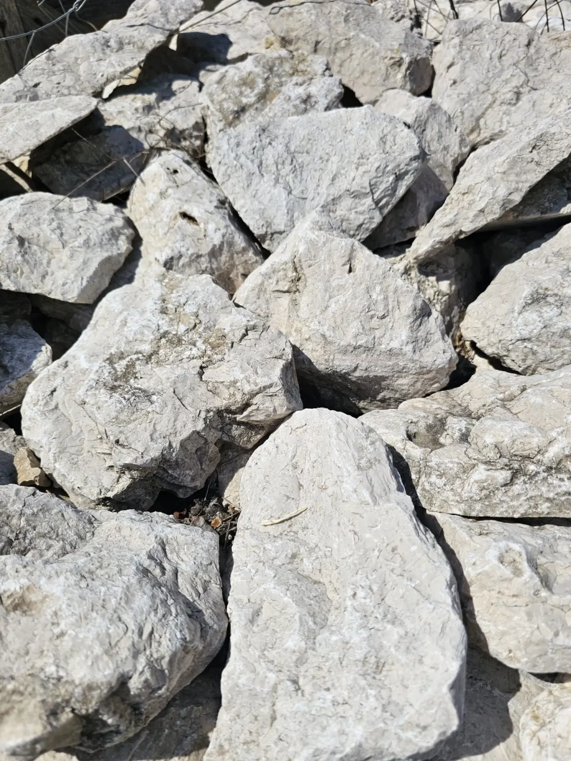 destockage pierre de parement palerma n°2 façade en pierre 60m2 www.mineralstones.fr