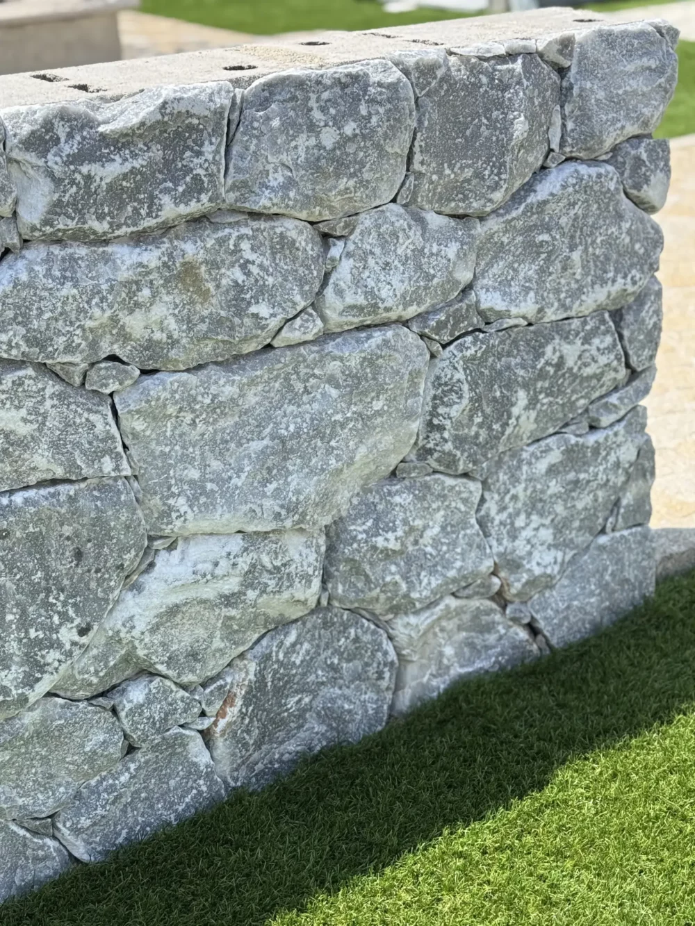 parement tradition blue stone www.mineralstones.fr Nice Cannes Antibes Cagnes-sur-Mer
