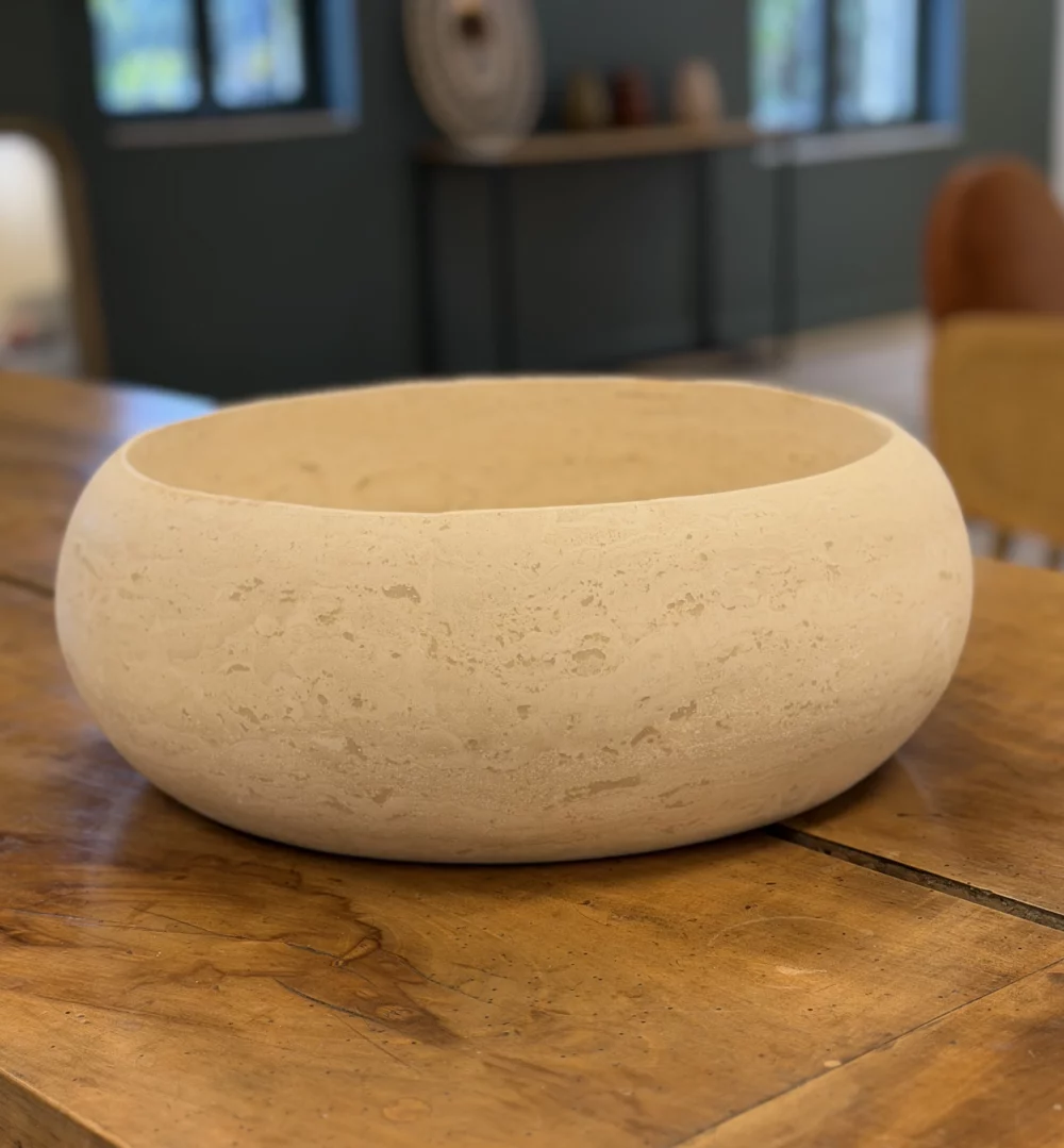 vasque en pierre athena travertin Nice Cannes Antibes Cagnes sur Mer www.mineralstones.fr Nice Cannes Antibes Biot