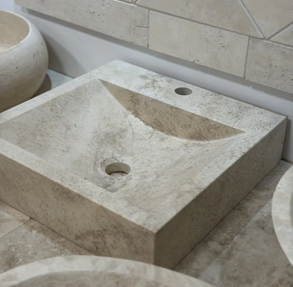 vasque en pierre naturelle Travertin Emira rectangulaire www.mineralstones.fr Nice Cannes Antibes Cagnes sur Mer Biot Fréjus Var 83