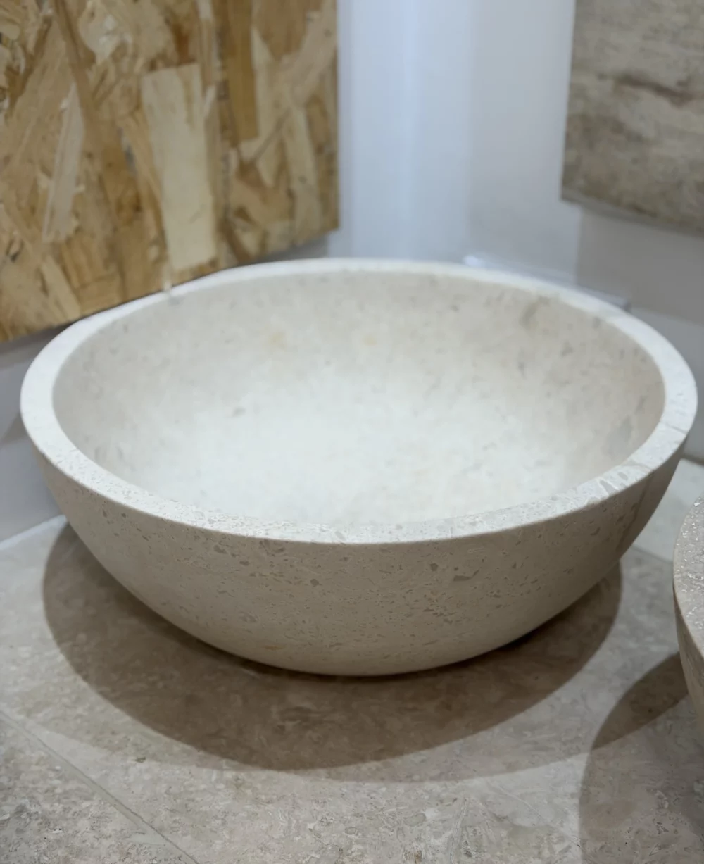 vasque en pierre naturelle Travertin Melyssa www.mineralstones.fr Nice Cannes Antibes Cagnes sur Mer Vallauris